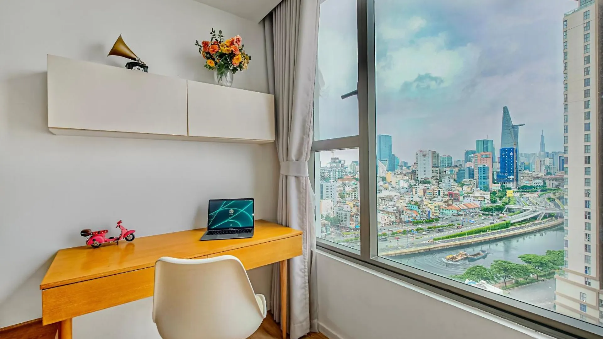 Innside Apartment - Rivergate Residence, Free Gym And Pool Ho Chi Minh City